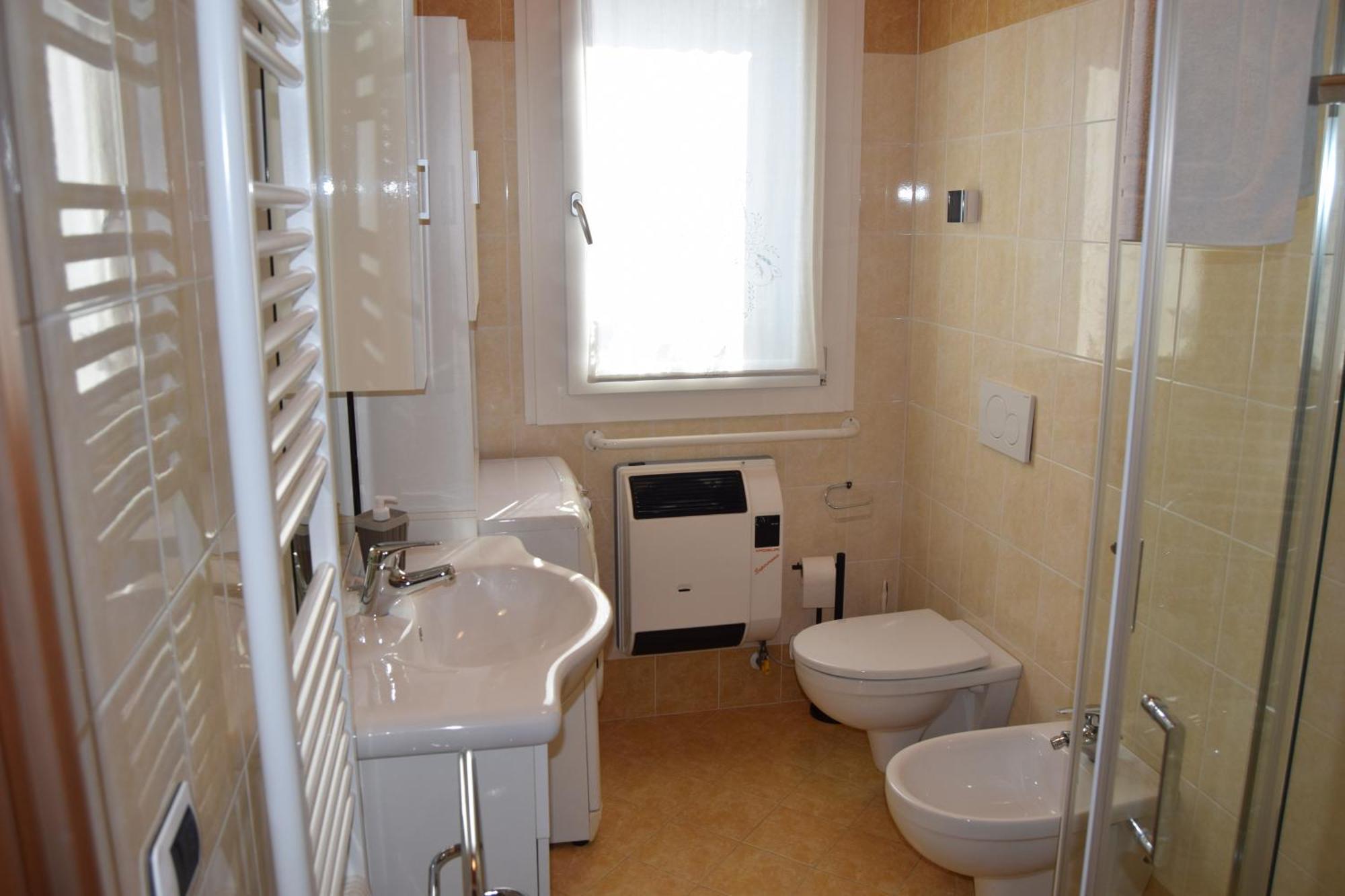 B&B We Care Appartamento Lendinara 외부 사진